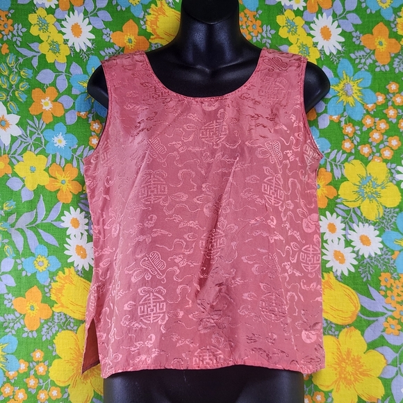 TAN Vintage 80s Asian Print Embossed Salmon Pink 100% Silk Sleeveless Top - Picture 1 of 6
